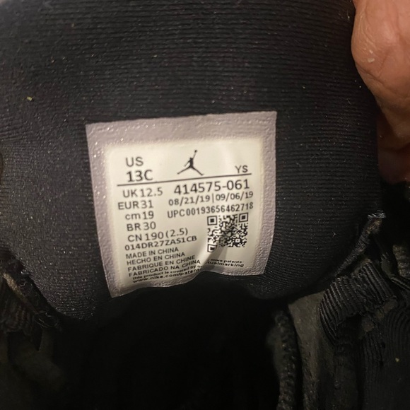 Boys Jordan 13 Retro - Picture 4 of 4